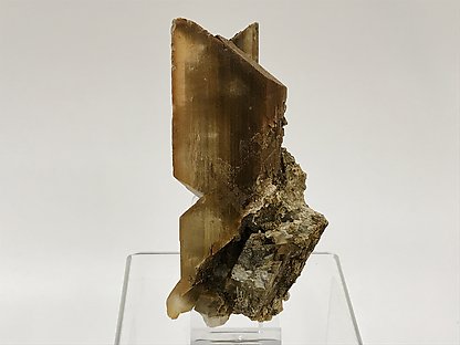 Gypsum with inclusions. Front