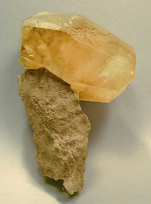 Doubly terminated Calcite. 