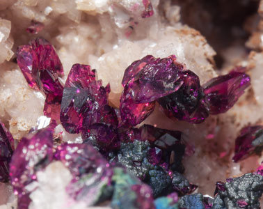 Mg-rich Roselite with Cu-rich Cobaltaustinite and Cobaltlotharmeyerite on Dolomite. 