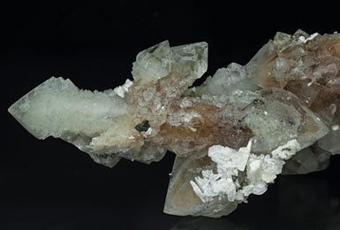 Quartz with inclusions, Magnetite and Calcite. 