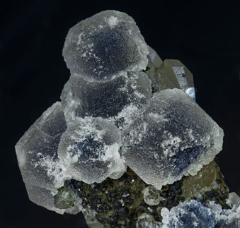 Fluorite with Quartz, Chlorite and Muscovite. 