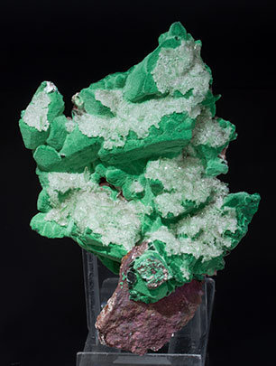 Malachite after Azurite with Baryte. 