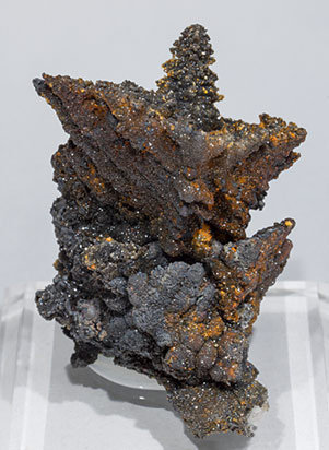 Willemite after Descloizite and Mimetite. 