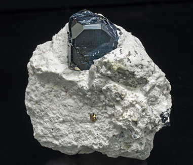 Chalcocite coating Pyrite. 
