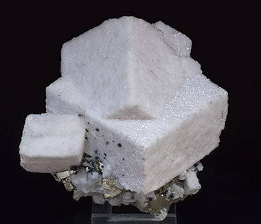 Calcite with Pyrite and Sphalerite.