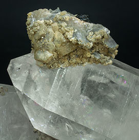 Quartz with Siderite, Pyrite, Ferberite and Fluorapatite. 