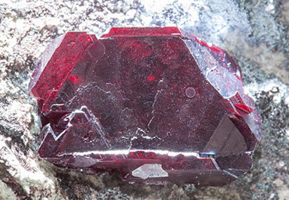 Cuprite with Plancheite. Front light