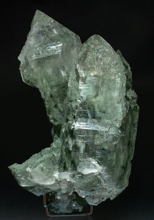 Quartz with Anatase and Chlorite inclusions. Front