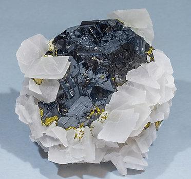 Sphalerite with Calcite and Pyrite.