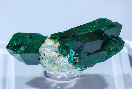 Dioptase with Plancheite. Front