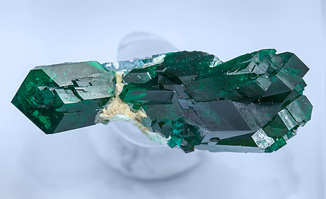 Dioptase with Plancheite. Top