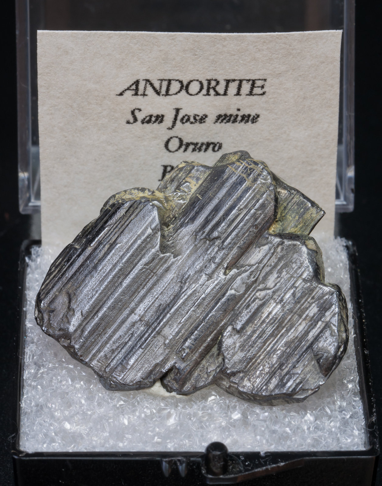 specimens/s_imagesAJ3/Andorite-TR88AJ3f1.jpg