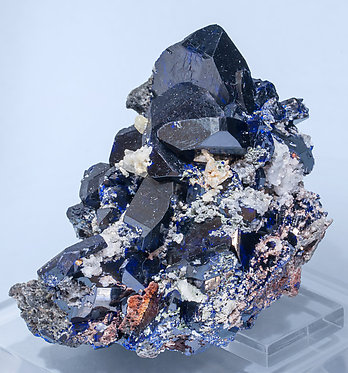 Azurite with Cerussite and Calcite. Side