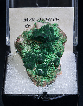 Malachite with Adamite (variety cuprian). 