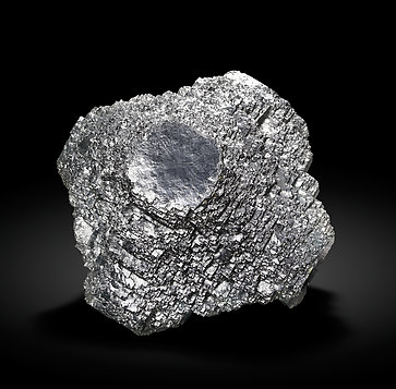 Fluorite with Chalcopyrite. Top / Photo: Joaquim Calln