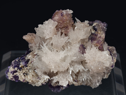 Strontianite with Fluorite. 
