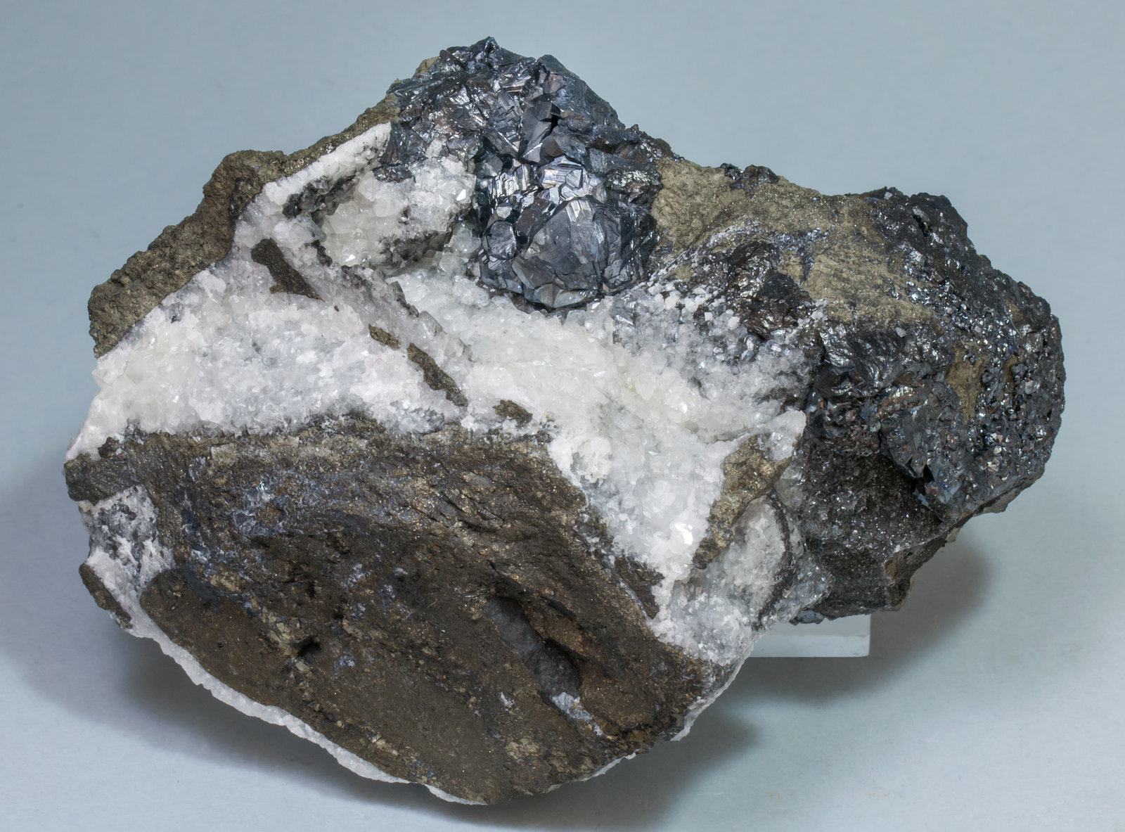 specimens/s_imagesAL5/Chalcocite-NZ89AL5f.jpg