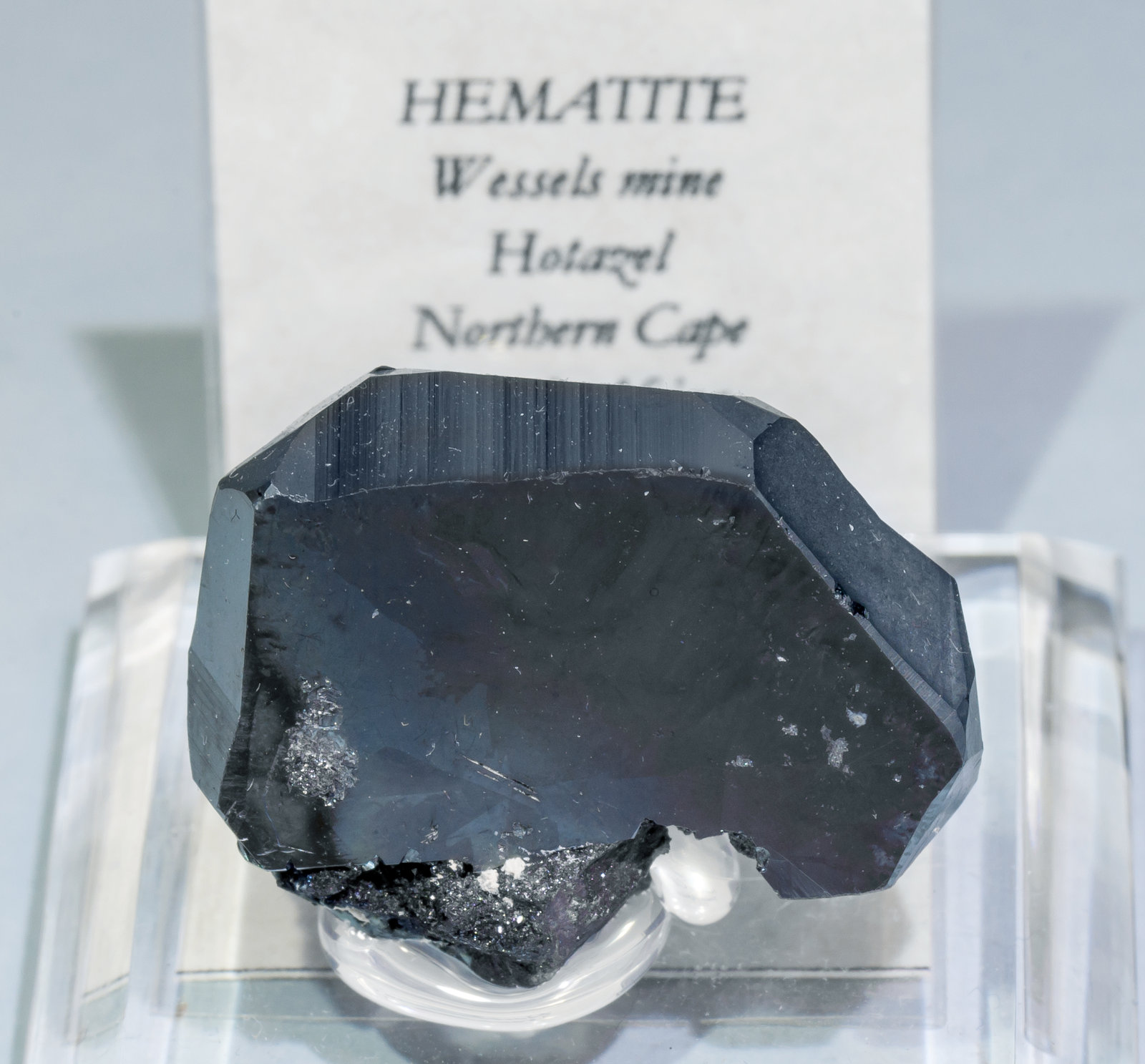specimens/s_imagesAL5/Hematite-TJ88AL5f2.jpg