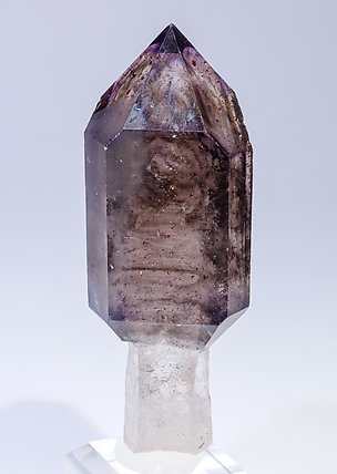 Quartz scepter (variety smoky and amethyst). Front