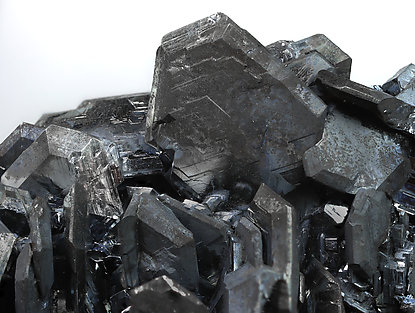 Chalcocite with Calcite. Detail / Photo: Joaquim Calln