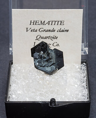 Hematites (variedad rosa de hierro). 