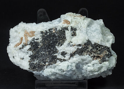 Wulfenite (variety chillagite) with Cerussite, Baryte and Galena. 