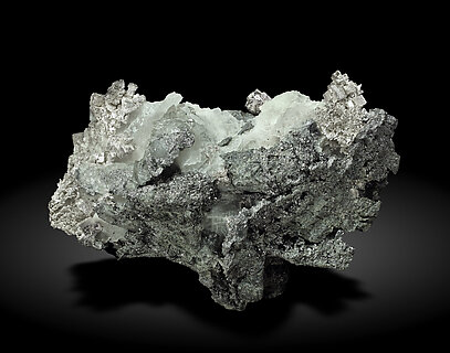 Silver with Lllingite and Calcite. Rear / Photo: Joaquim Calln