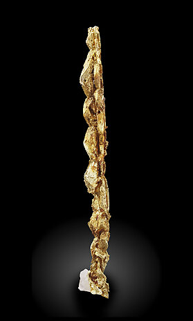 Oro (macla de la espinela) con Cuarzo. Vista posterior / Foto: Joaquim Calln