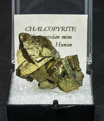 Chalcopyrite with Calcite. Front
