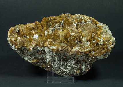 Siderite with Calcite and Pyrite. 