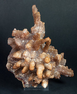 Quartz with iron oxides inclusions. Side