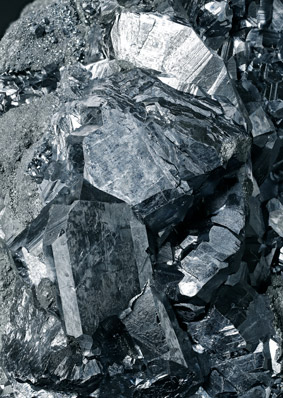 Chalcocite with Pyrite. Detail / Photo: Joaquim Calln