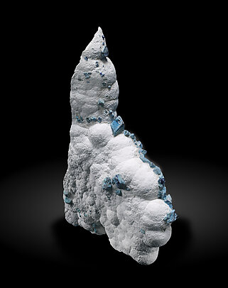 Henmilite coated by Calcite and on Olshanskyite. Front / Photo: Joaquim Calln
