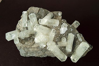 Calcite doubly terminated. 