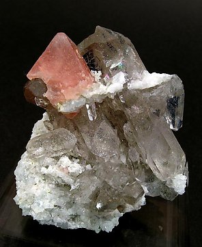 Octahedral Fluorite with smoky Quartz and Albite. 
