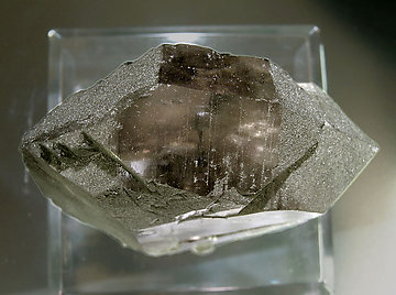 Quartz (variety smoky and gwindel) with Chlorite. Top