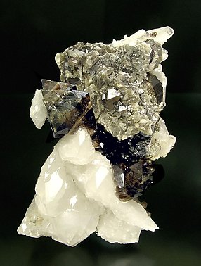 Scheelite with Quartz, Muscovite and Arsenopyrite. Front