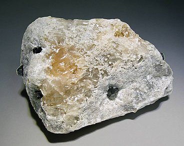 Boracite on Anhydrite and Halite. Front