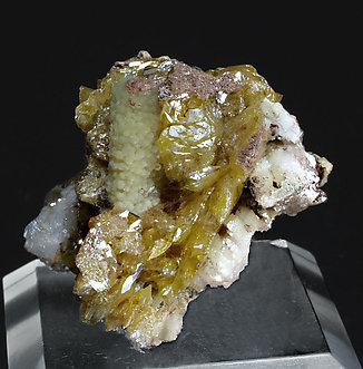 Wulfenite with Mimetite and Calcite. Side