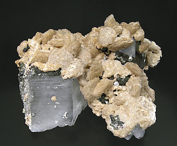 Siderite with Quartz and inclusions. Front