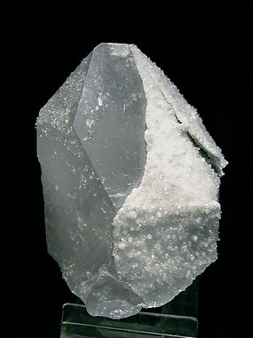 Quartz with Fluorapophyllite-(K). 