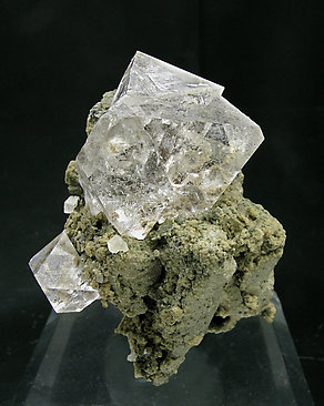 Octahedral Fluorite with Galena and Siderite. Front