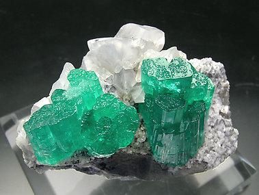 Beryl (variety emerald) with Calcite. Top