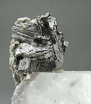 Quartz with Arsenopyrite, Muscovite and Siderite. 