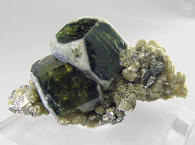 Fluorapatite with Muscovite and Arsenopyrite. Side