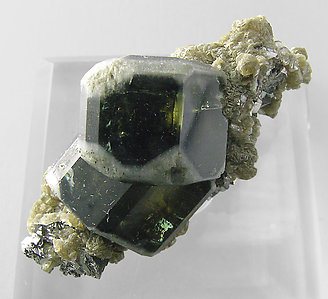 Fluorapatite with Muscovite and Arsenopyrite. Top
