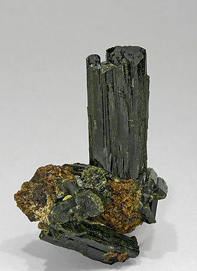 Epidote with Grossular. Front