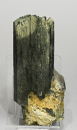 Arfvedsonite with smoky Quartz. Front