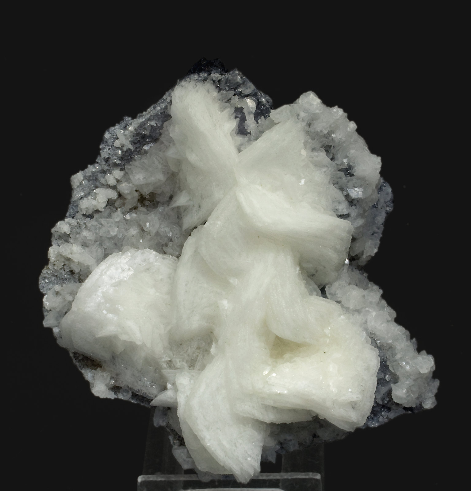 specimens/s_imagesT8/Calcite-EQ14T8f.jpg