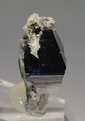 Anatase with Albite. Side